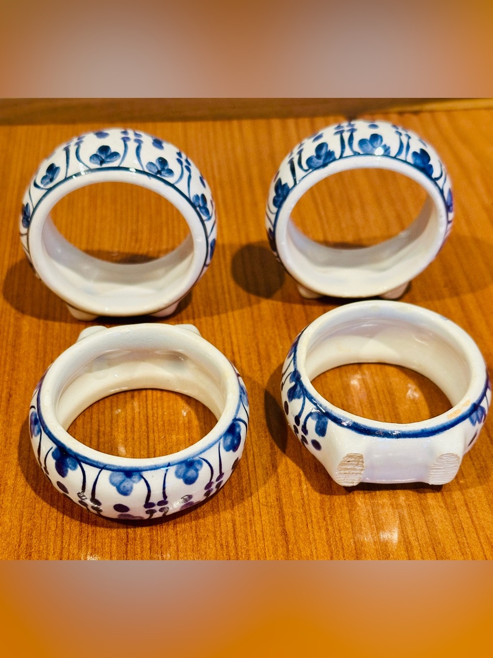 Vintage Blue & White x4 Ceramic Footed Napkin Rings Chinoiserie Floral Set  1’5”